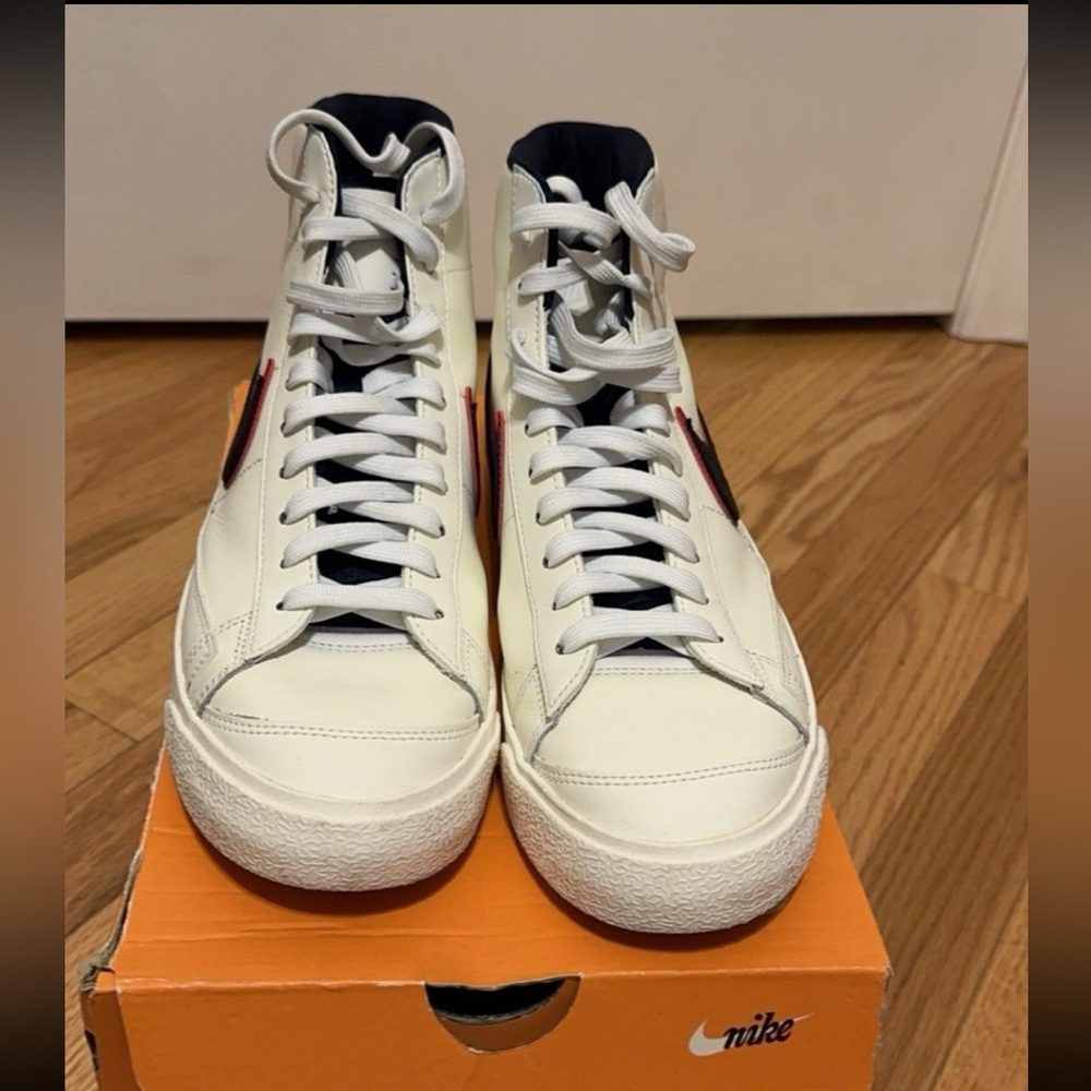Rare Nike Blazer '77 Vintage Mid City Pride Chicago